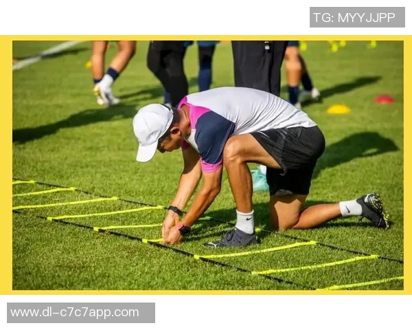 足球运动员如何保持指甲健康与美观以提升比赛表现和个人形象